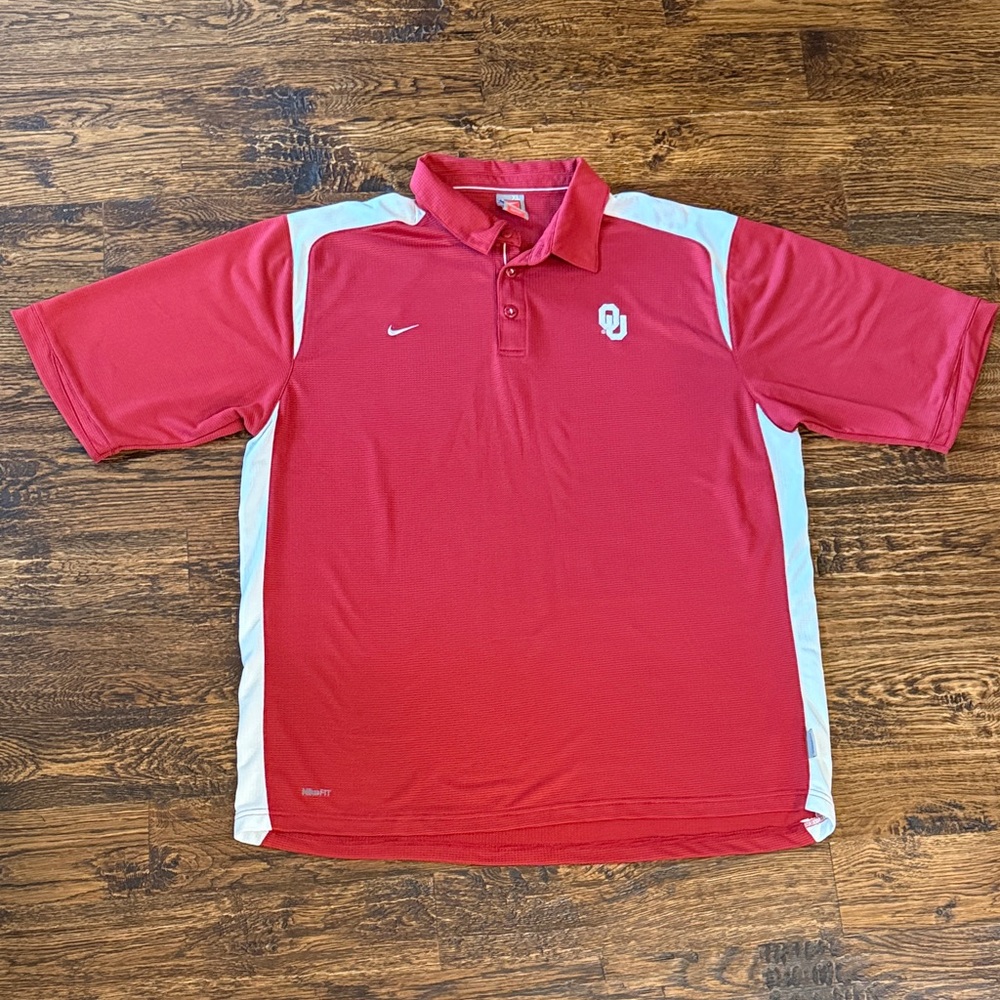 Nike Men's Crimson and White Polo Shirt